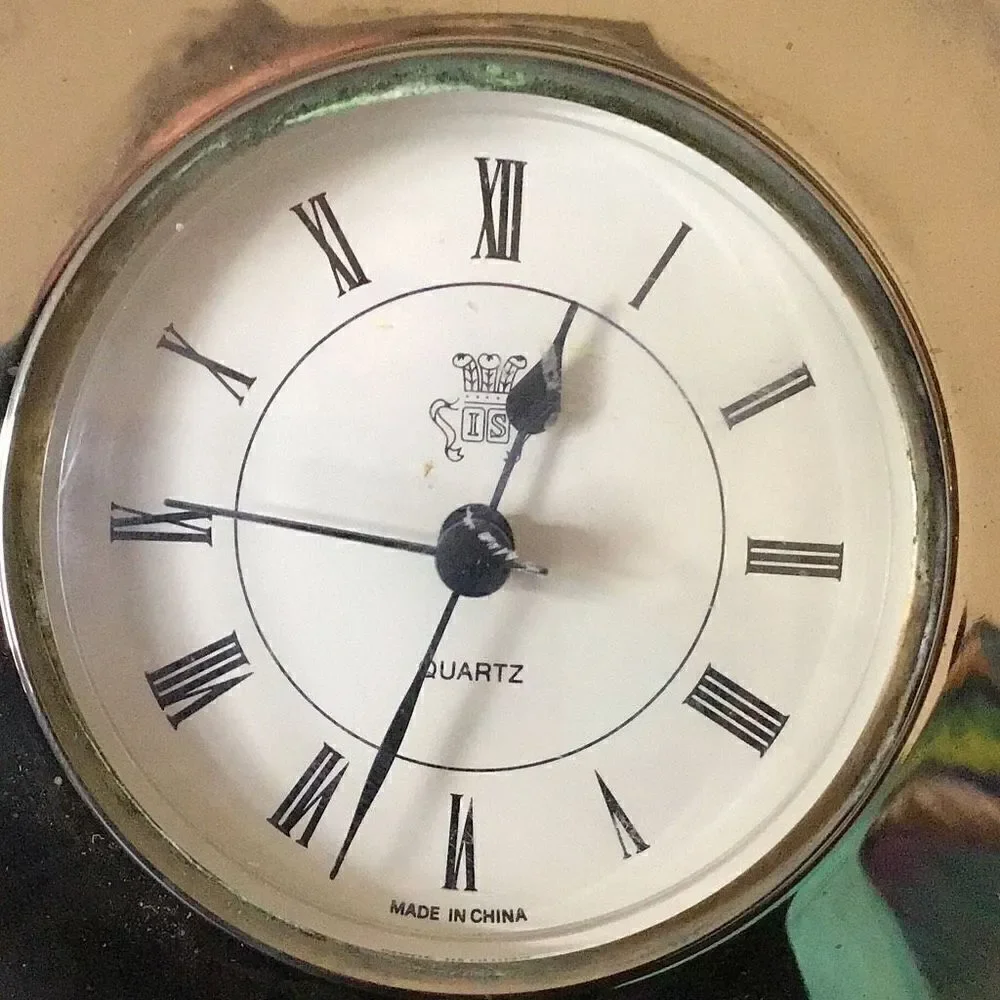 Clock from International Silver some patina shown - Picture 2 of 7